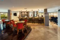 蔚藍海灘酒店-高爾夫/水肺潛水/Spa - 酒吧