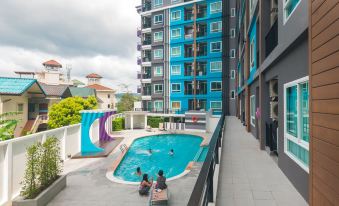The Scene Condo by the Rich