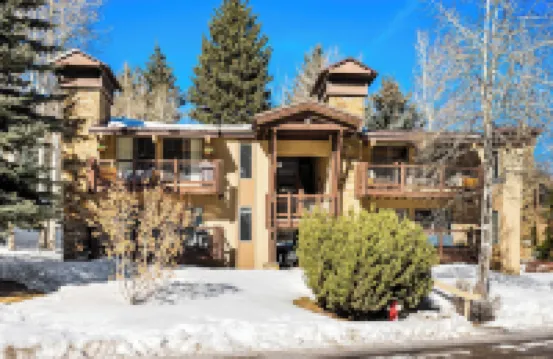 Woodbridge Condos by Snowmass Vacations