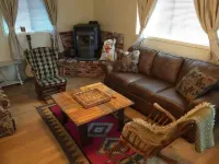 Closest Cabin to the Lake, AC, WiFi stargazing Hotels in Lake Isabella