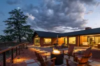 Cliffside Retreat, Hot Tub, Yoga, Views, River