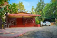 Village Camp Pench National Park Hotels in Kohka