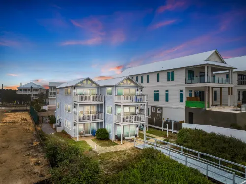 Scenic Water Views and Direct Beach Access - Beautiful Gulf Retreat Hotels in Seacrest