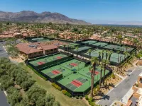 Luxury Condo Retreat in Palm Desert - Bjergudsigt