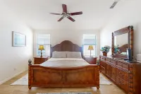 A Seaglass Escape Hotels in der Nähe von Six Mile Cypress Slough Preserve