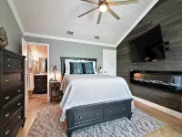 Gorgeous Gulf Views and Spacious Deck - Stunning Beachfront Oasis Hotels in Belleair Beach