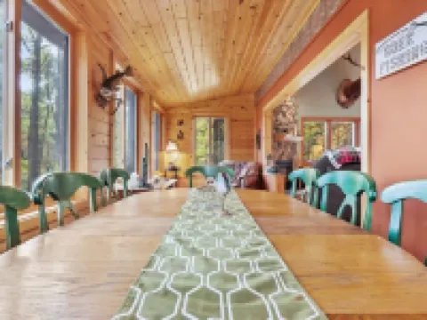 Direct Lake Access and Outdoor Fire Pit - Charming Secluded Oasis Hotels in Crosslake