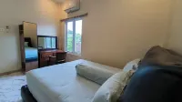 Pomah Guesthouse Supriyadi Hotel di Pedurungan