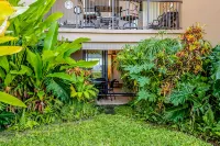 Updated Hale Ono Loa condo with ocean-view lanai and pool Hotels in Napili-Honokowai