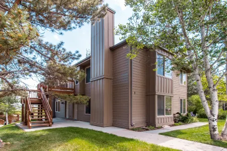 Seasonal Pool and Hot Tub Access - Charming Ski Retreat