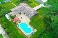 Pool, Hot Tub and Fire Pit Experience - Serene Retreat