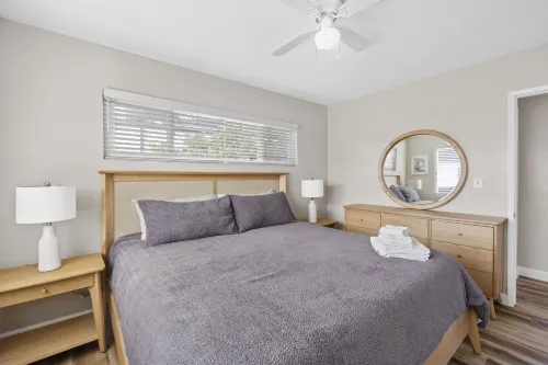 Charming Coastal Retreat with Spacious Patio - Cozy Sanctuary