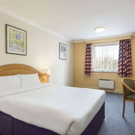 Days Inn by Wyndham Watford Gap
