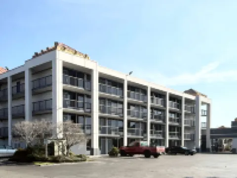 阿倫港巴頓坊西凱藝套房酒店 西巴吞魯日縣酒店