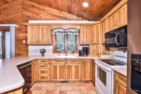 Private Lake Frontage and Scenic Views - Charming Rustic Oasis