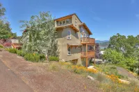 Cozy Patio and Modern Amenities - Charming Getaway