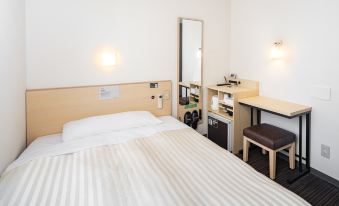 Super Hotel Subway Tanimachi 4-Chome Exit 6