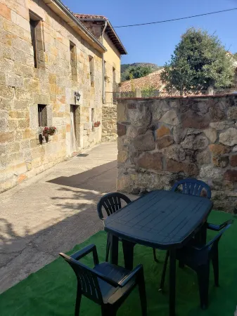 Casa de Piedra Encantadora