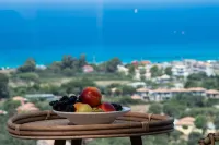 Halcyon Deluxe Maisonettes Sea View - Homestays