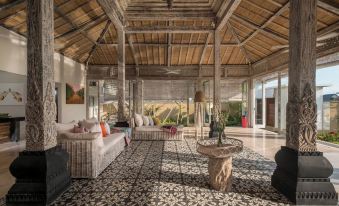 Villa Manggala - 13 Mins Walk to Berawa Beach