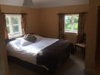 The Winchfield Inn Hotels in Odiham