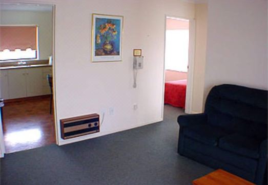 레이스웨이 모텔 수영장