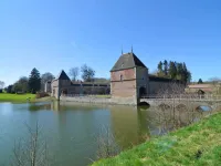 Superb Holiday Home with Garden in Serinchamps Hotels in Ciney