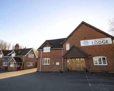 New Forest Lodge Hotels in Salisbury