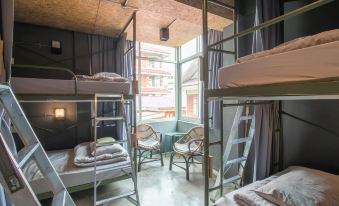 Zhelter'BKK - Hostel