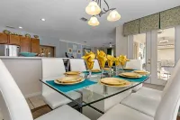 Florida Breeze at Ellis Exclusive Villas - Spa