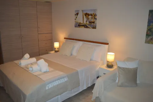 Best House Petit Pylos Messinias - parking
