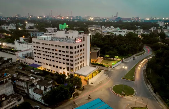 賈姆謝德布爾温德姆華美達酒店