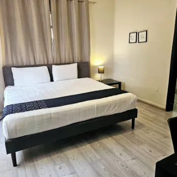Hotel Singular Antara Hotels near Granja Las Americas