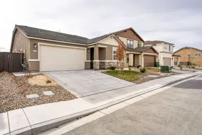 Stylish Sleek 4Br Nevada Home Near Downtown Reno Hotels in Sparks