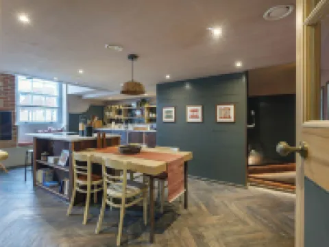 Shirehall Apartments Hotels in Holt