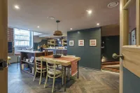 Shirehall Apartments