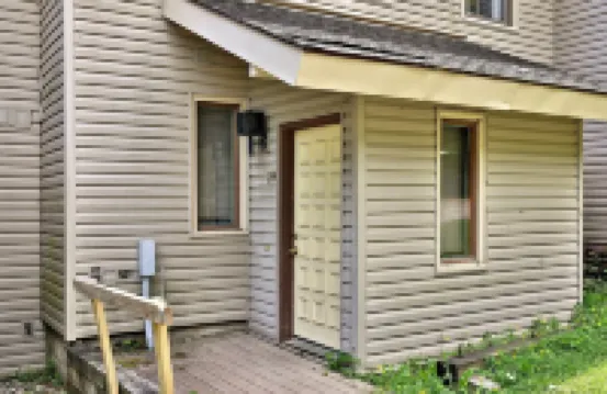 Hemlock Ridge 2B- Charming Two Floor Condo in the Heart of Killington, Perfect! Condo