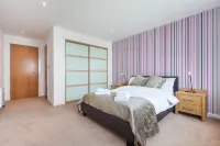 Stylish Garden View Apartment