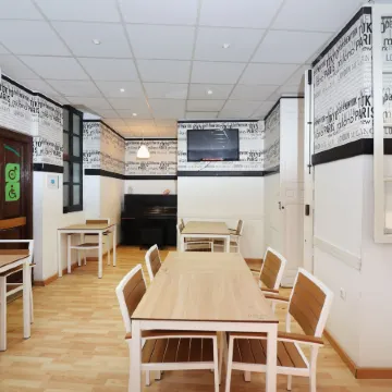 Feel Hostels City Center