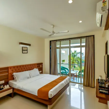 Hotel Sadhana Executive