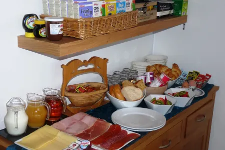 Aaran Guesthouse Отели рядом с достопримечательностью «Уэймут Бич»