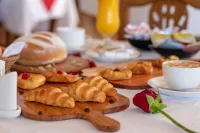 Sunny Palms Beach Bungalows - breakfast