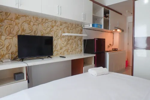Compact and Cozy Studio Apartment at Orchard Supermall Mansion