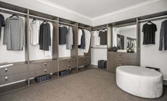 Werribee Gem Luxe Home Family Getaway 6Bed Netflix