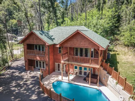 Smoky Mountain Splash