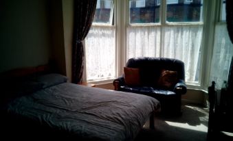 2 Berth First Floor Flat Apsley 4 - Housity