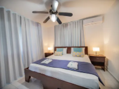 7Br Massive Villa in Sosúa - 2Mins from Nightlife! - Private Pools