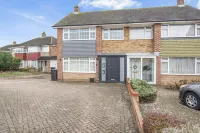 Gravesend 3 Beds by Jada Homes