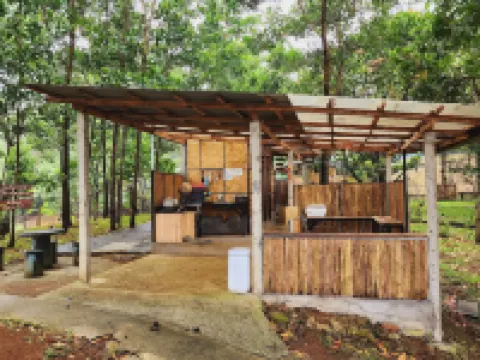 Isla Del Antoño Hotels in Cavinti