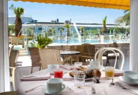 Hotel Cormoran - breakfast